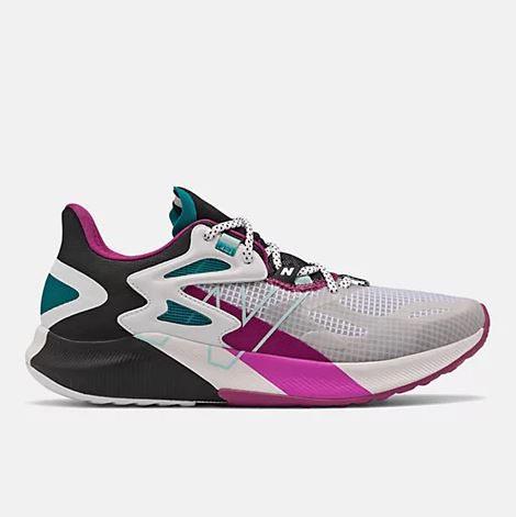 10 Rekomendasi Sepatu Lari New Balance 
