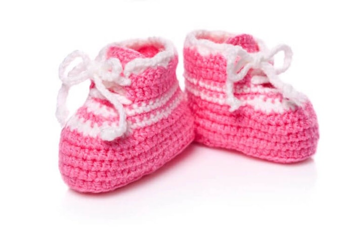 Sesuaikan bahan kaos kaki bayi dengan kondisi cuaca
