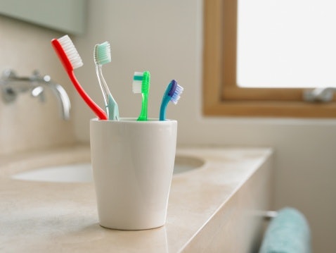 Tips merawat sikat gigi