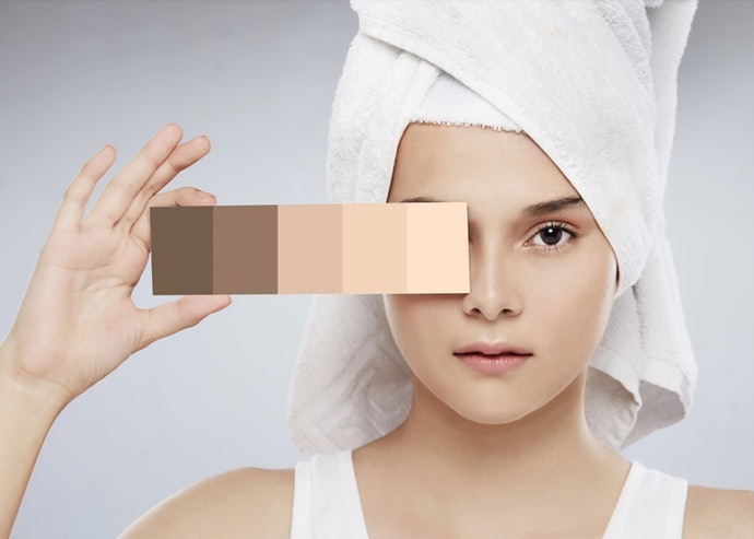 Carilah shade yang paling mendekati warna kulit Anda