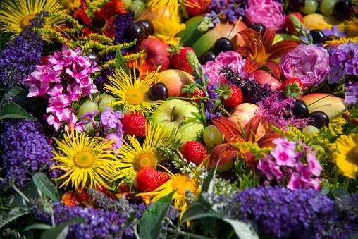 Aroma menyegarkan: Perpaduan manis antara buah dan bunga