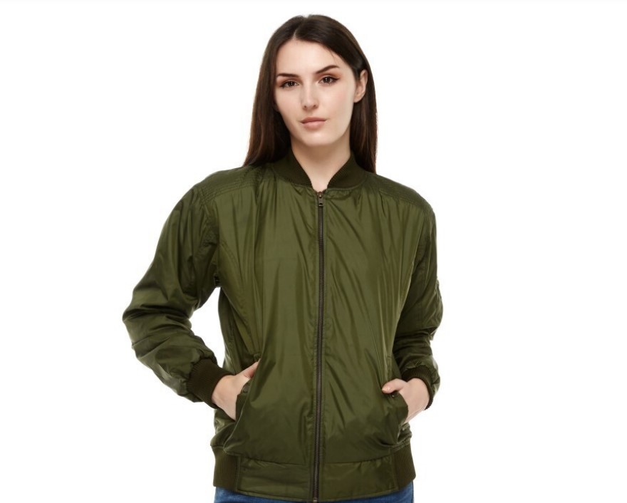 10 Merk Jaket Windbreaker Terbaik untuk 