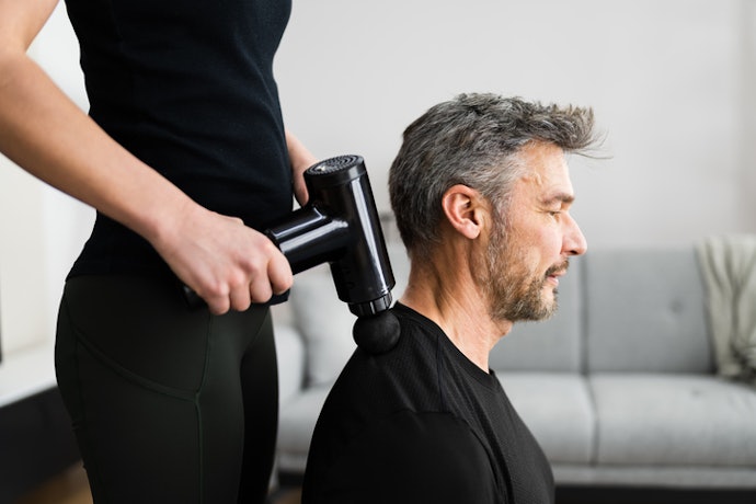 Tips menggunakan massage gun untuk meminimalkan risiko cedera