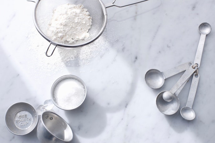 Apa perbedaan gula halus dengan gula pasir?