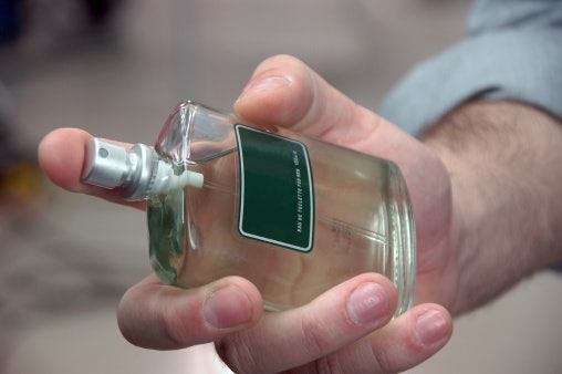 Pilih parfum berdasarkan perubahan aromanya