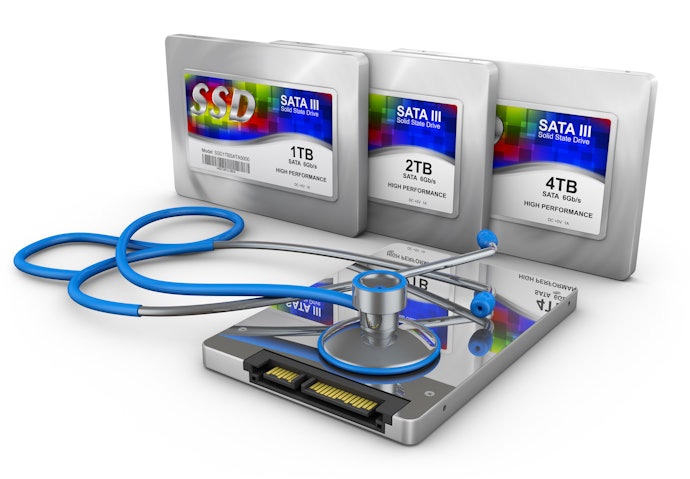 Gunakan SSD untuk menghindari proses transfer data yang lamban