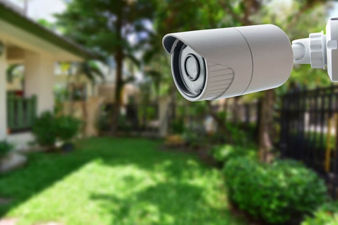 Periksa tingkat ketahanan CCTV yang akan dipasang di luar ruangan