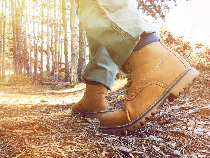 Hiking boots, cocok bagi Anda yang suka aktivitas outdoor