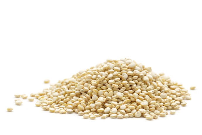 Quinoa putih: Lebih pulen dan teksturnya ringan, cocok sebagai pengganti nasi