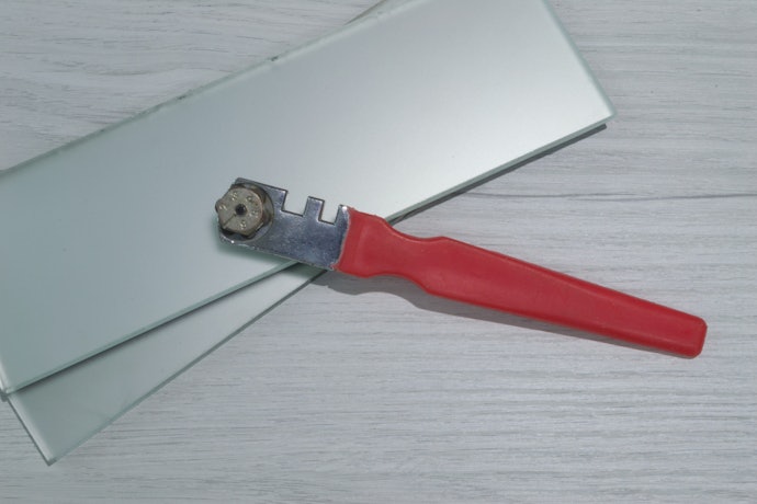 Kaca persegi atau persegi panjang, pilih pemotong kaca berbentuk pulpen