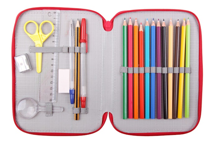Tempat pensil anak SD: Cari yang memiliki kantong tambahan