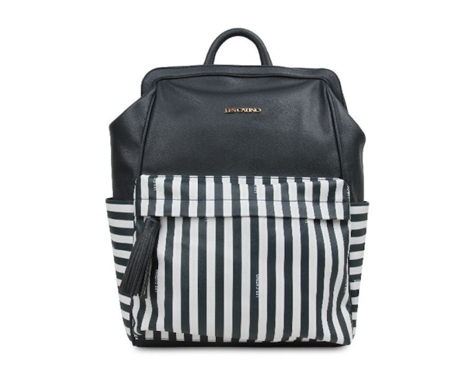 Backpack, untuk Anda yang tidak mau ribet dengan banyak barang bawaan