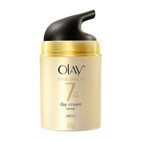 P&G Olay Total Effects 7 in One Day Cream Normal SPF 15 1