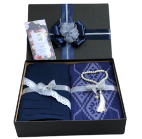 Hiya Hampers Wedding Gift Set Mukena Renda dan Sarung 1