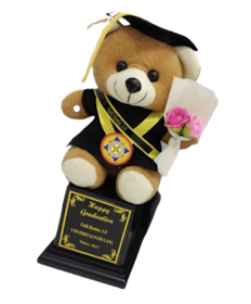 Piala Wisuda Karakter Boneka 1