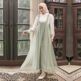 10 Rekomendasi Jumpsuit Hijab Terbaik (Terbaru Tahun 2022) 2
