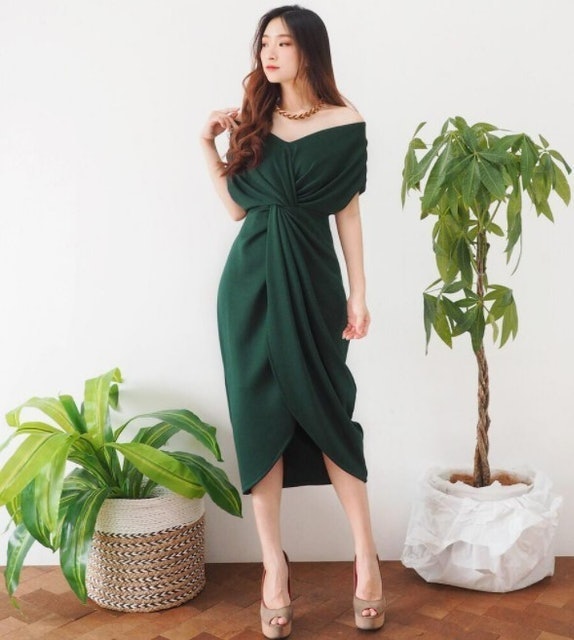 Velvet House Premium Twisted Dress 1