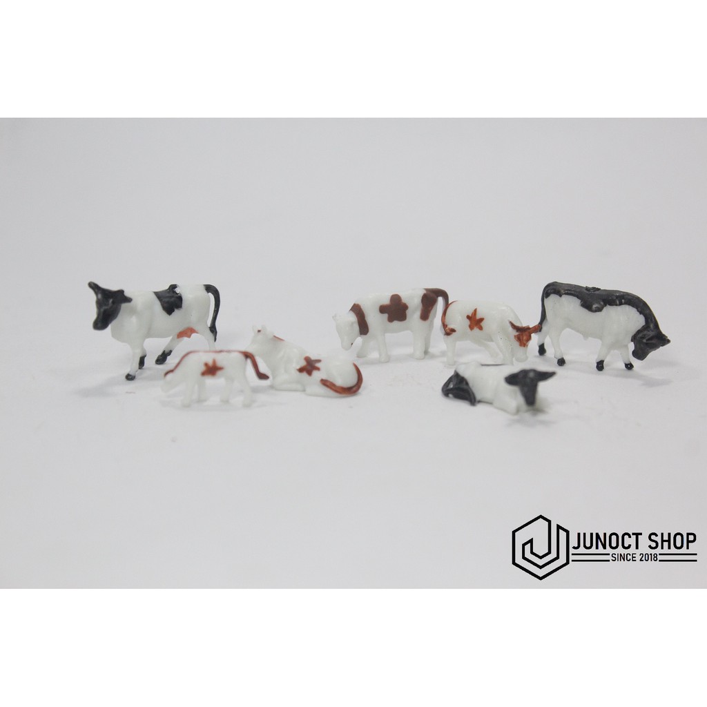 Diorama Sapi Berwarna 1