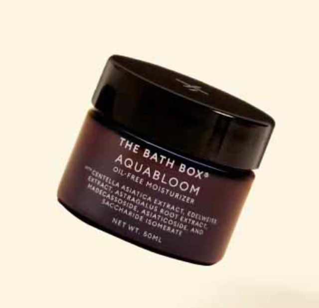 Mitra Kreasi Natural The Bath Box Aquabloom Facial Moisturizer 1