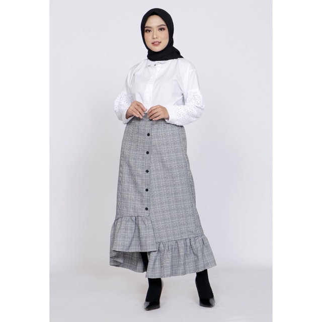 Zahra Signature Long Skirt Checkered Ruffle 1