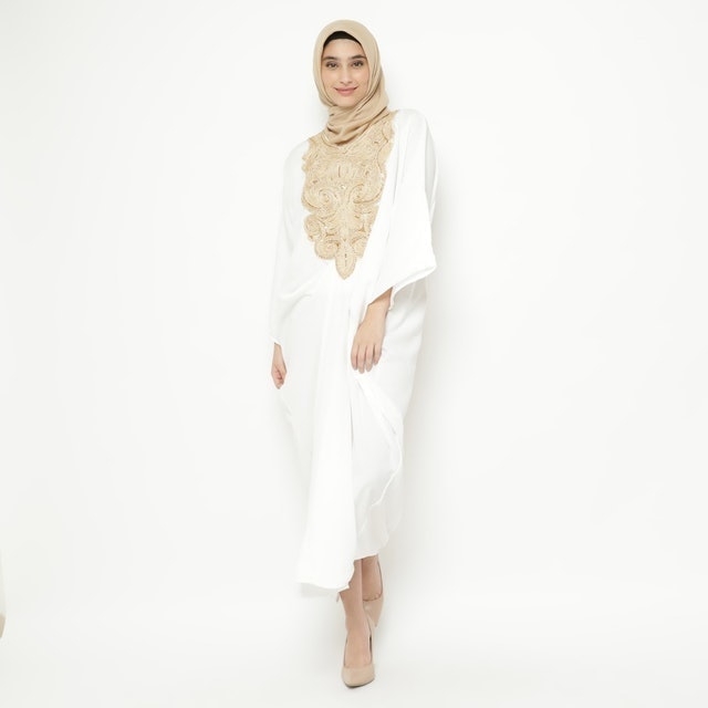 Eiza by duapola Baju Dress Muslim Crepe Gold Lace Kaftan 1