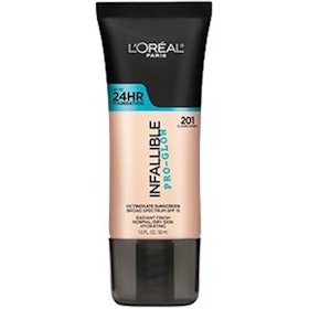 L'Oreal Paris INFALLIBLE Pro-Glow Foundation 1