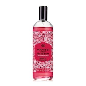 The Body Shop Japanese Cherry Blossom Strawberry Kiss Fragrance Mist 1