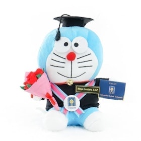 Kado Wisudaku Boneka Wisuda Doraemon Large 30cm + Buket Bunga 1