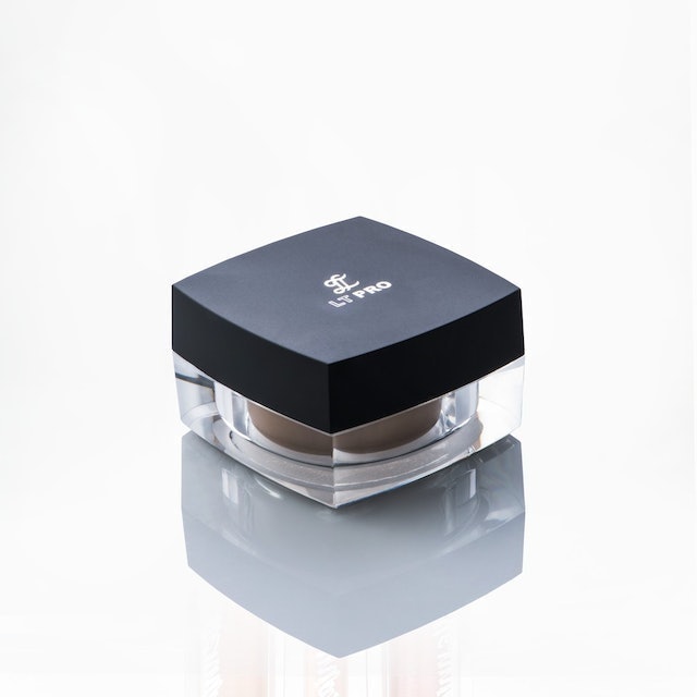 10 Rekomendasi Foundation Terbaik untuk Usia 40-an (Terbaru Tahun 2022