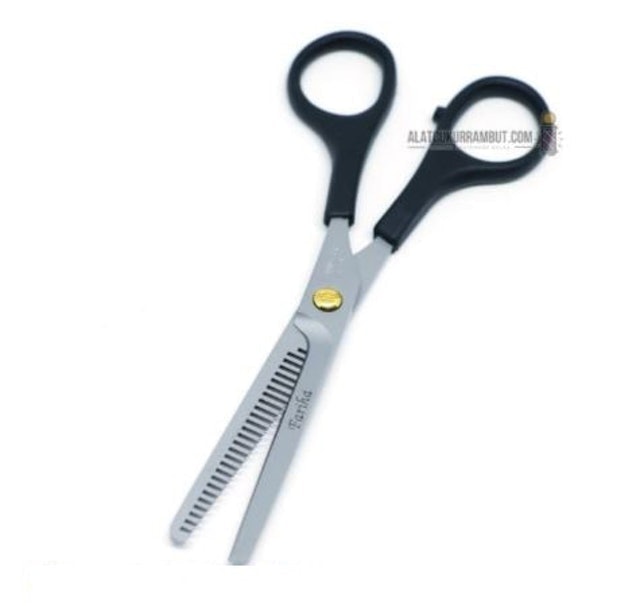 Fariha Gunting Sasak Rambut Satu Sisi 1