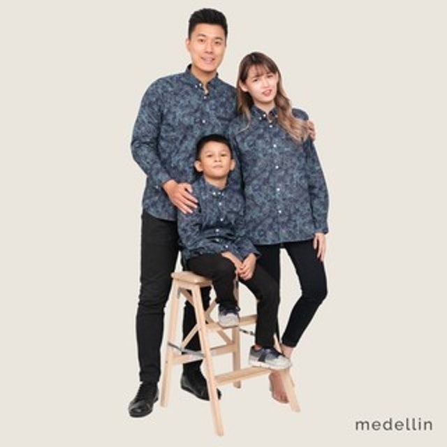 Medellin Baju Couple Keluarga Batik Lengan Panjang 110 Rekomendasi11, 210 Rekomendasi11, 510 Rekomendasi1128  1