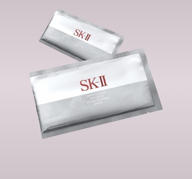 Procter & Gamble  SK-II Whitening Source Derm-Revival Mask 1