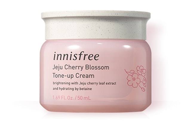 Innisfree Jeju Cherry Blossom Tone Up Cream 1