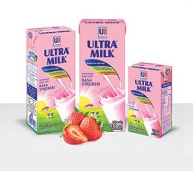 Ultrajaya Ultra Milk Susu UHT Stroberi 1