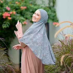 10 Hijab Syar'i Terbaik (Terbaru Tahun 2022) 1