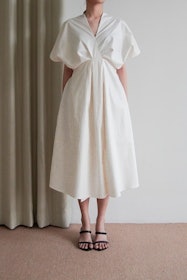 10 Rekomendasi Dress Putih Terbaik (Terbaru Tahun 2022) 2