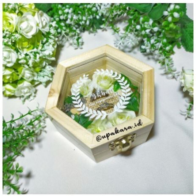 Hexa Wooden Box Ring Bearer 1