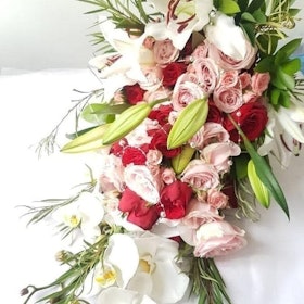 Cascade Wedding Hand Bouquet Fresh Flower 1