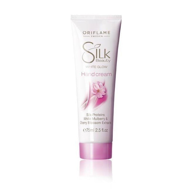 Oriflame  Silk Beauty White Glow Hand Cream 1