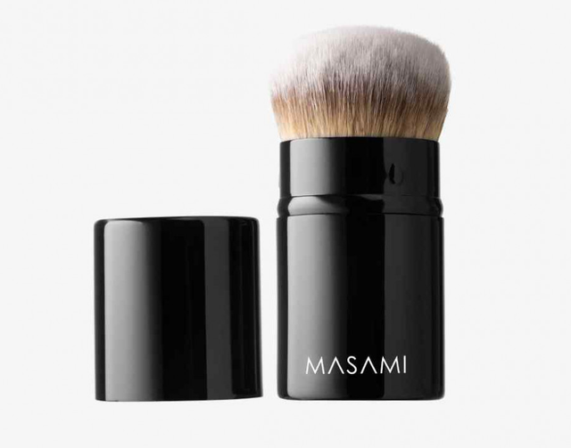 Masami Retractable Full Cover Foundation Brush 1