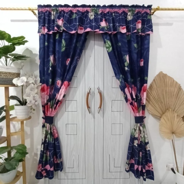 10 Rekomendasi Gorden Pintu Terbaik (Terbaru Tahun Ini)