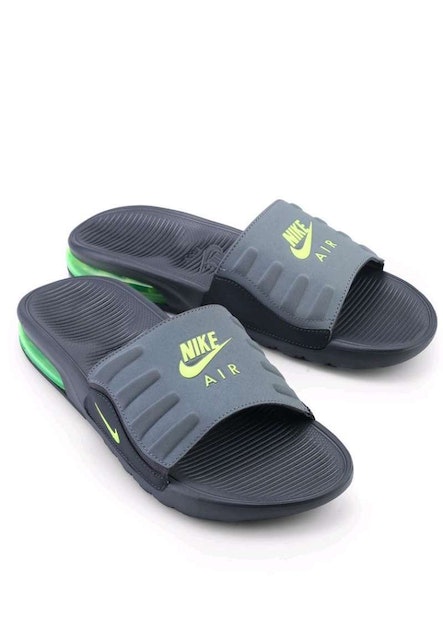 10 Rekomendasi Sandal Slip On Terbaik Untuk Pria (Terbaru Tahun 2023 ...